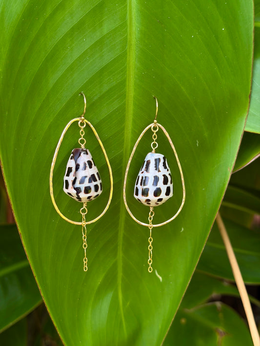 Pūpūʻala Halo Earrings