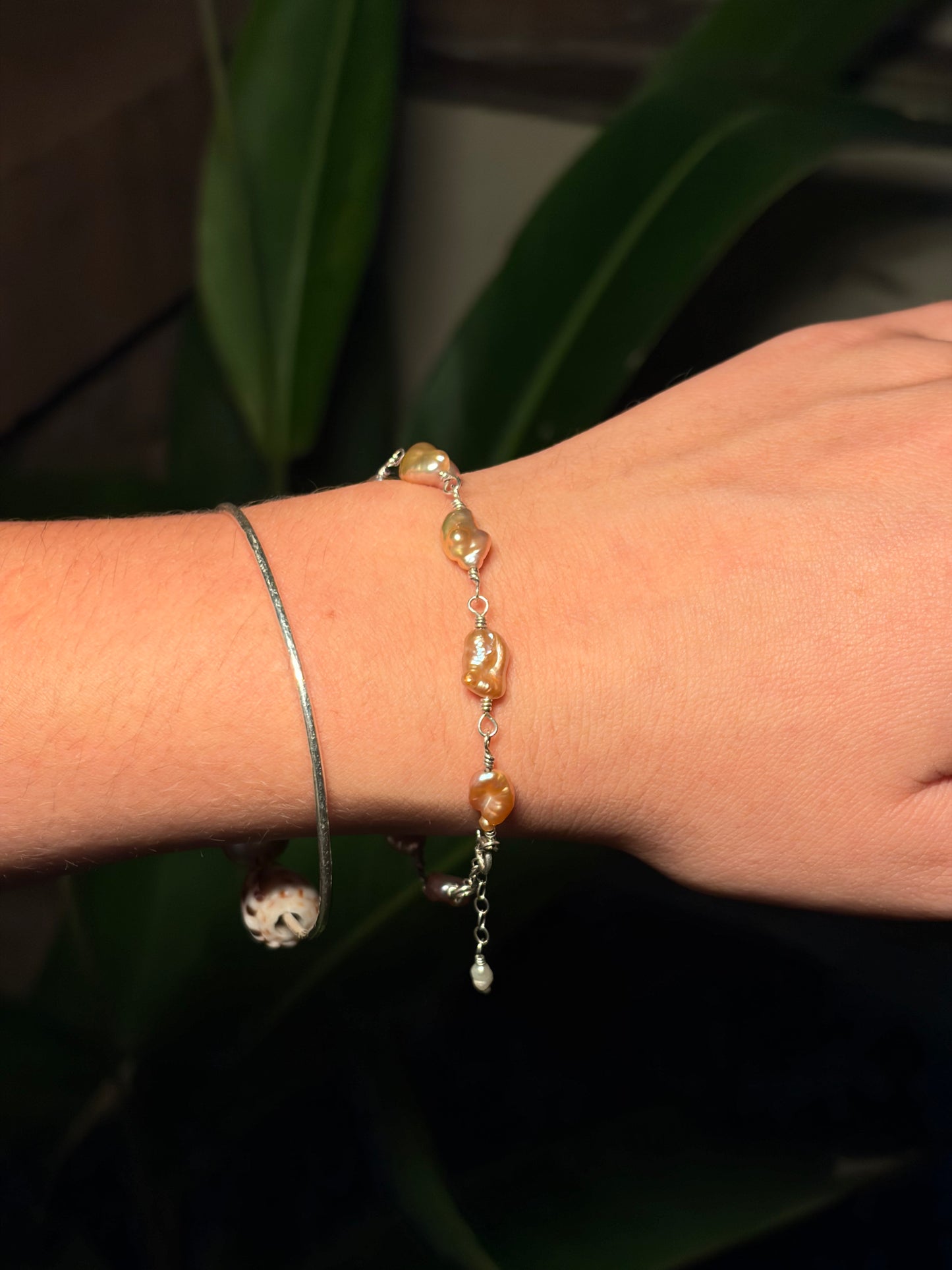 Lei Momi Bracelet